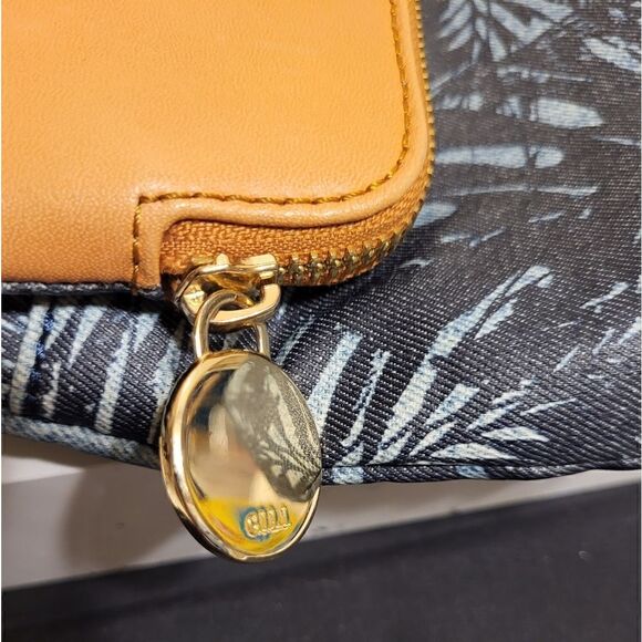 G.I.L.I. Tan Leather/Palm Print Canvas 2-in-1=Clutch/Crossbody Bag MSRP $139 - Picture 7 of 10